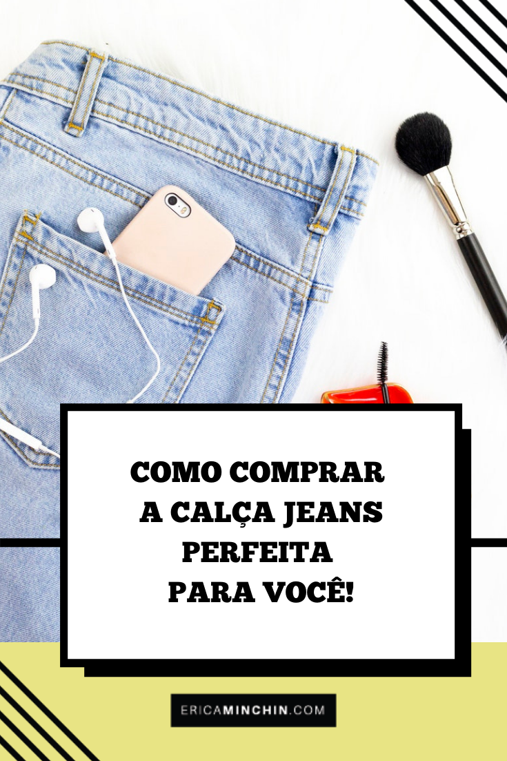 como comprar a calça jeans perfeita pra você: imagem para o pinterest com uma calça jeans em fundo branco com celular no bolso e itens de maquiagem ao redor. imagem unsplash